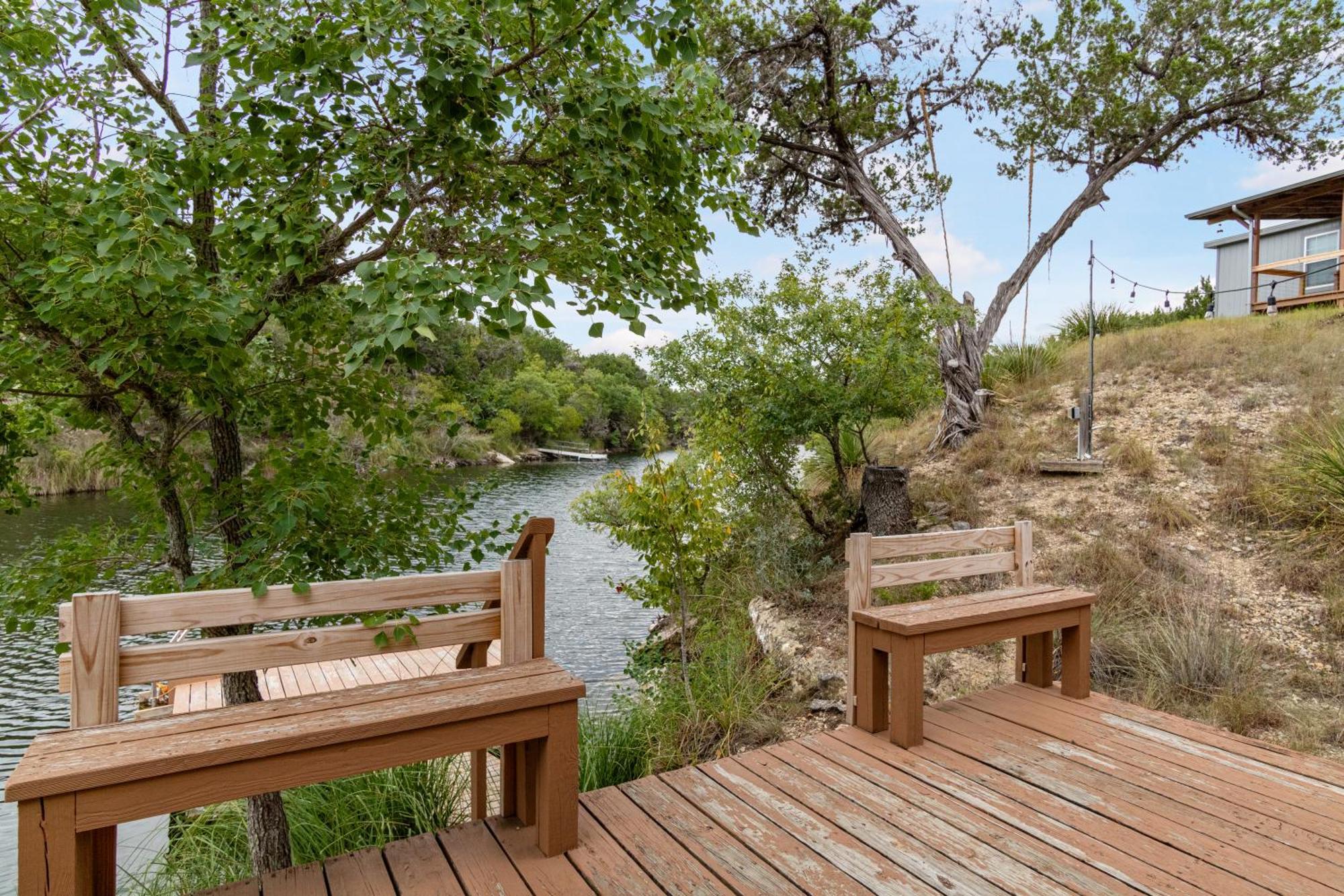 Hondo Creek Hideaway Hotel Tarpley Exterior photo